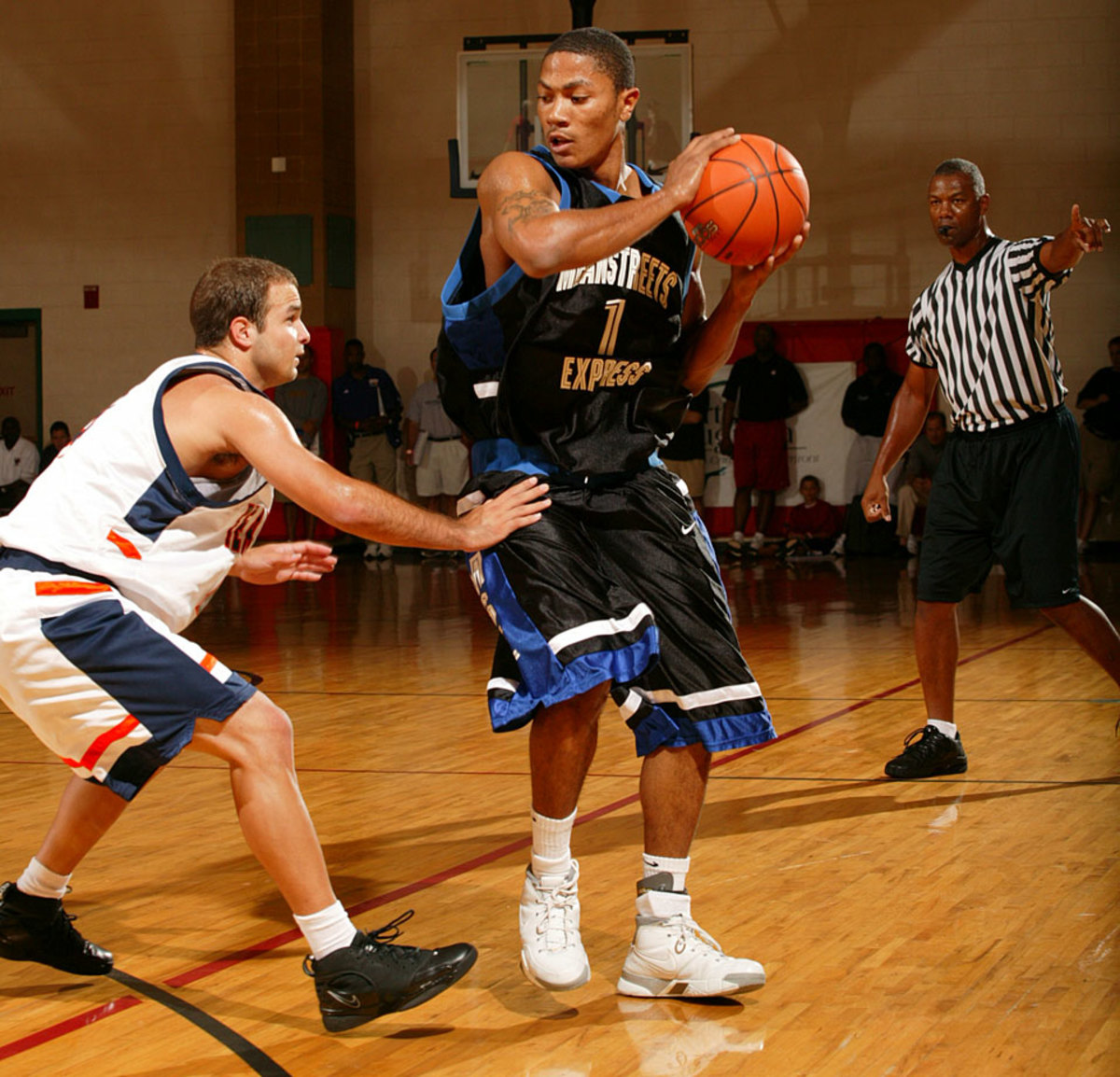 2006-Derrick-Rose-015787109.jpg